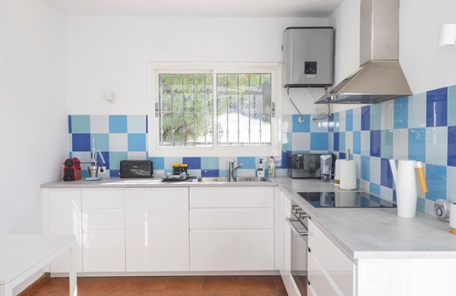 Coin Cottage | Cubo's La Maison de Mily/fireplace/private pool/free wifi