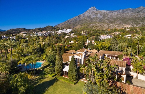 Marbella Villa | Cubo's Luxury Mansion El Baron de Sierra Blanca/privacy/private pool/views