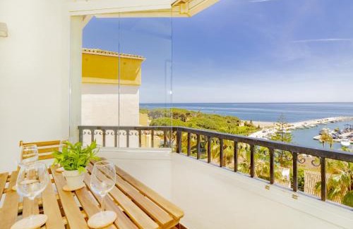 Cabopino Apartment | Cubo's Penthouse Cabopino Port Marbella & Parking