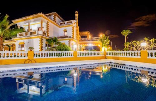 Cartama Villa | Cubo's Villa Fina & Minigolf included