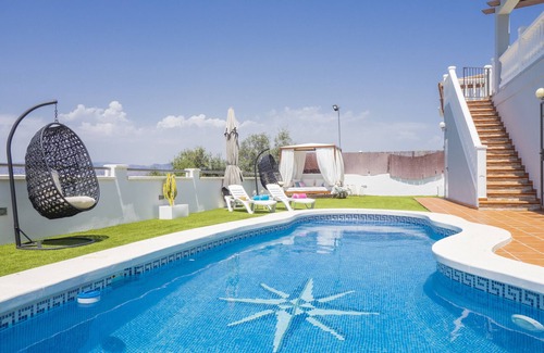Coin Villa | Cubo's Villa Gabriela Family /Free Wifi/Private Pool/jacuzzi