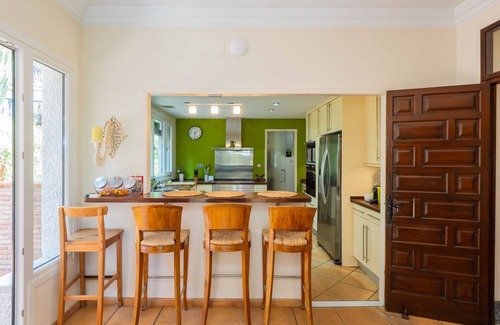 Torremolinos Villa | Cubo's Villa Las Capuchinas/private heated pool/air conditioning/sea views/free wifi