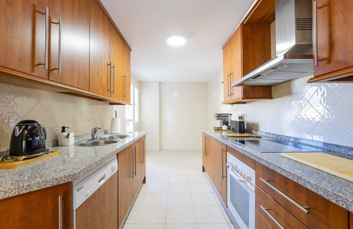 Elviria Apartment | Cubo’s Santa Maria Green Hills Apartment 2B / community pool / free parking / close to beach