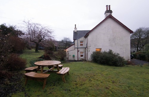 Kilmelfort House | Cuil Lodge is a family 5 bedroomed house which has just been renovated.