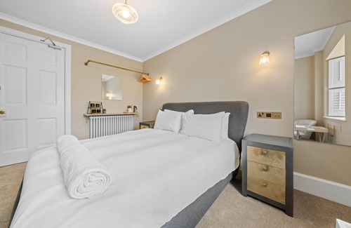 West Laroch Bed & Breakfast | Cuilcheanna House - Iona Room