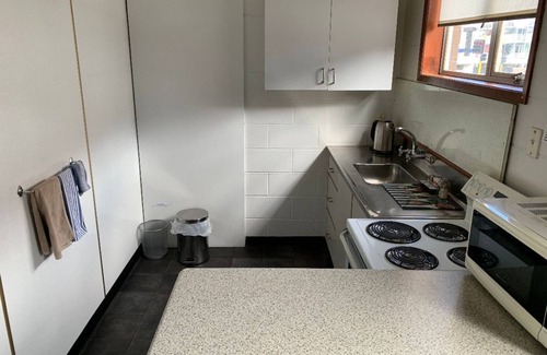 North Dunedin Apartment | Cumberland Motel