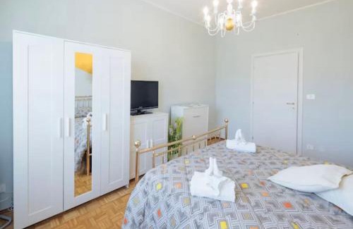 Cuneo Nuova Apartment | Cuneo Centro -Elegante Dimora con Parcheggio&Bici