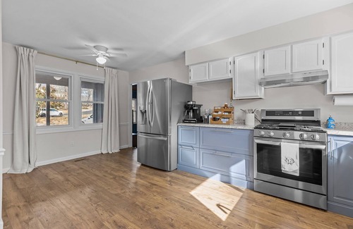 Cary House | Curated 3BR Boutique Retreat in Cary – Walk to Trails, Close to Downtown