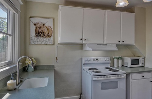 Northtown House | Curated Comfort | Garland’s Coolest Hideaway