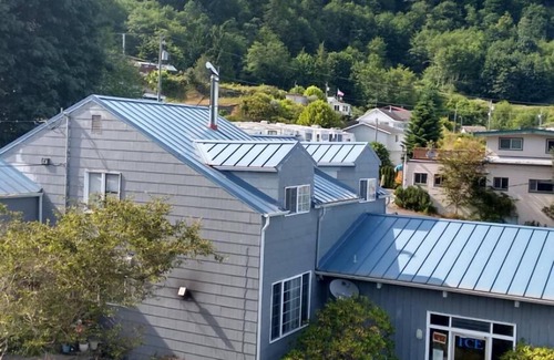 Sekiu House | Curley's, E - Motel - 1 Queen /3 Single /Kitchen
