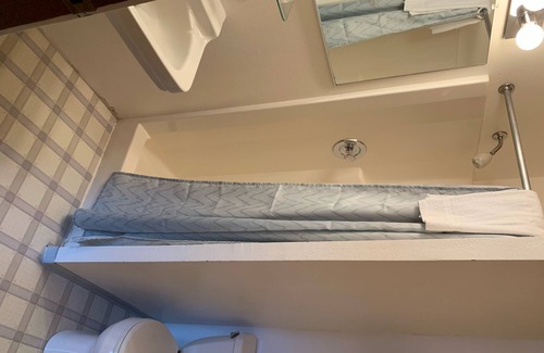 Sekiu House | Curley's, H - Motel - 2 Single Beds / Sm. Fridge