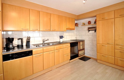 Sent Apartment | Curtin sot 17 Pitaro