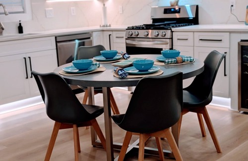 Mount Berry House | Custom Design, Kitchen King Beds Laundry Large TVs