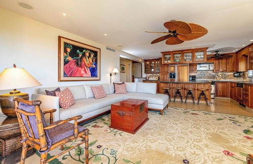 Wailea Condo | Custom Designed Beachfront Ocean View Condo Polo Beach 402!