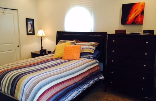 Oxford Apartment | Custom Guest House Just a Stroll Away From the Square