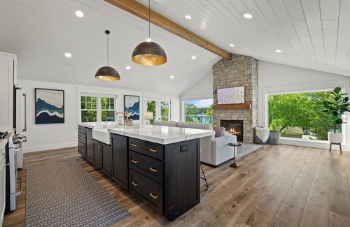 Village of Pewaukee House | Custom Home with Lake Views + Cozy Fireplace