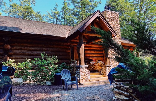 Bolton Landing House | Custom lake view log home 100 feet from the waters edge