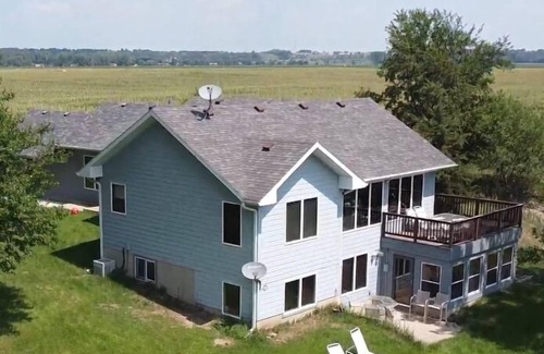 Yankton House | Custom, Private Riverfront Property on 2 acres- Unobstructed River Views!