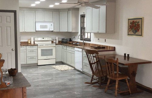 Cleveland House | Custom Wood, Trout Stream, Natural Beauty Privacy 2Br 2Bath, 1Acre, Immaculate