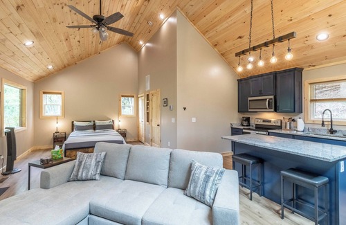 Cherokee Cabin | Customer Appreciation Year! See Discount information in Ad