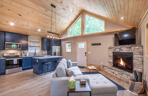 Cherokee Cabin | Customer Appreciation Year! See Discount information in Ad