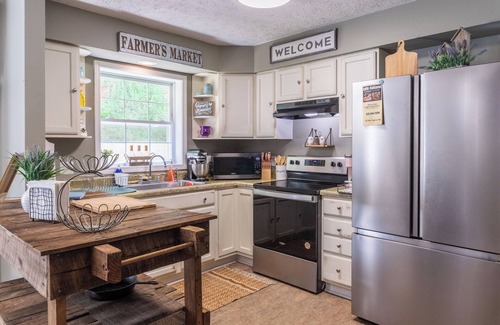 Cherokee Cabin | Customer Appreciation Year! See Discount information in Ad