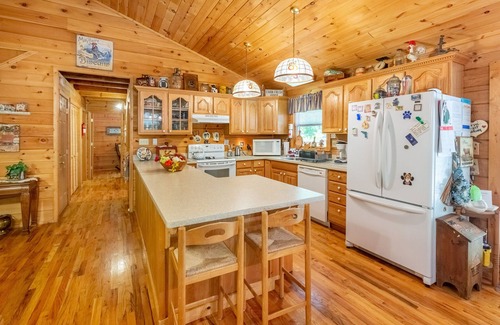 Almond Cabin | Customer Appreciation Year! Get a free night!
