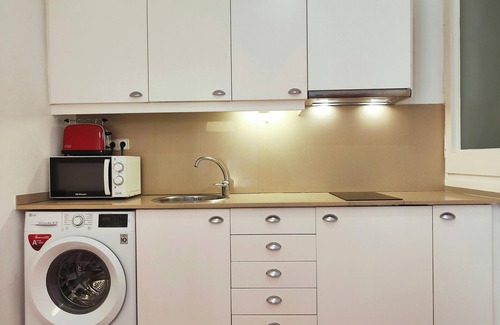 Gothic Quarter Apartment | Cute 1 bedroom apt. Super central location. R.K