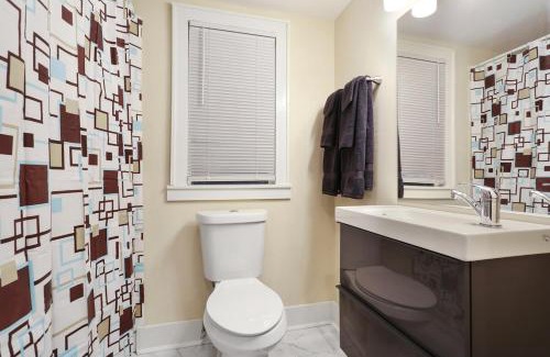 South 7th Ward Apartment | Cute 1bed 1bath 4 blocks from French Q and steps to Jazz & music venues