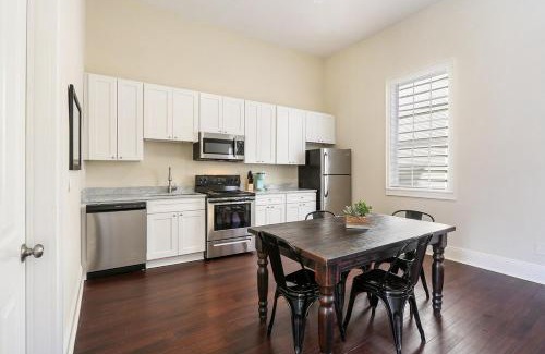 South 7th Ward Apartment | Cute 1bed 1bath 4blocks from French Q and steps to Jazz & music venues