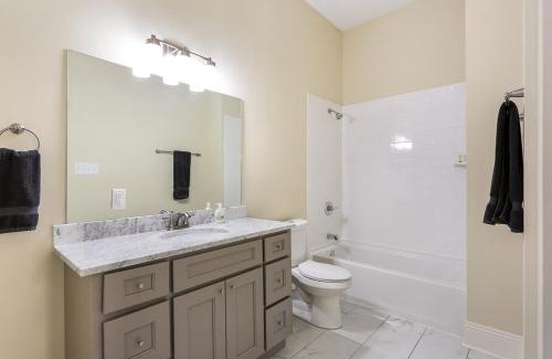South 7th Ward Apartment | Cute 1bed 1bath 4blocks from French Q and steps to Jazz & music venues