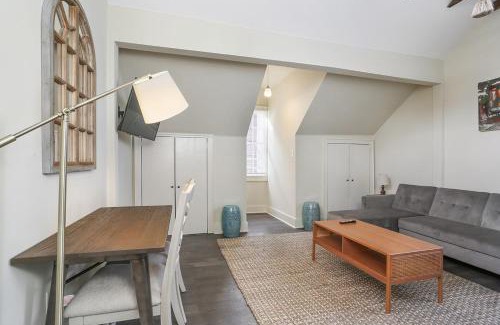 South 7th Ward Apartment | Cute 1bed 1bath 4blocks from French Q, near Bourbon St and steps to Jazz Venues