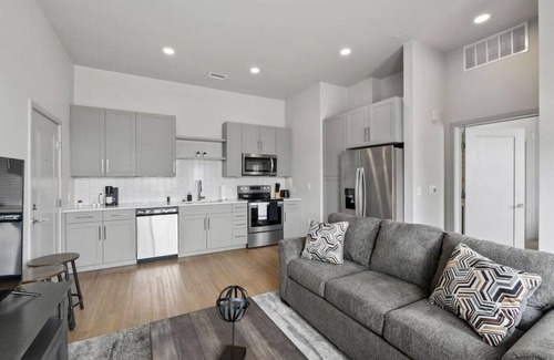 Dupont Apartment | Cute 1BR in Green Valley