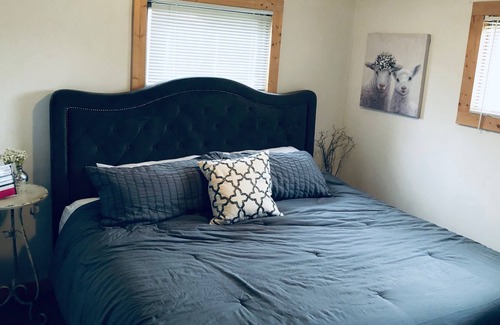 Libby House | Cute 2 bedroom home located in downtown libby