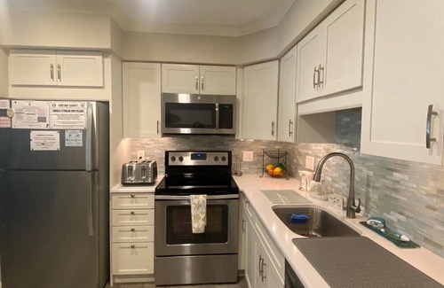 Village Green House | Cute 2 Bedroom in Central Cape May