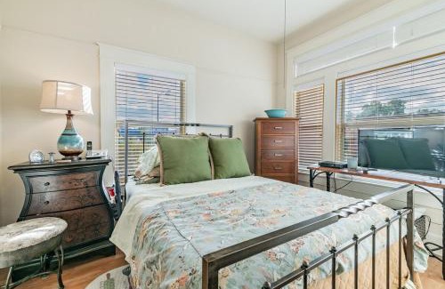 Tarpon Springs House | Cute 2B2B House, walk to Sponge Dock, Pet friendly