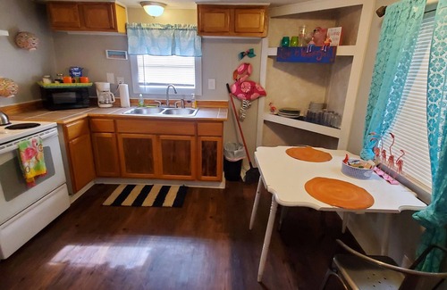 West Monroe House | Cute 2br/1ba close to everything