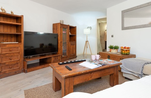 Alcanada Apartment | Cute apartment for 2 in Alcudia, close to the beach and all amenities