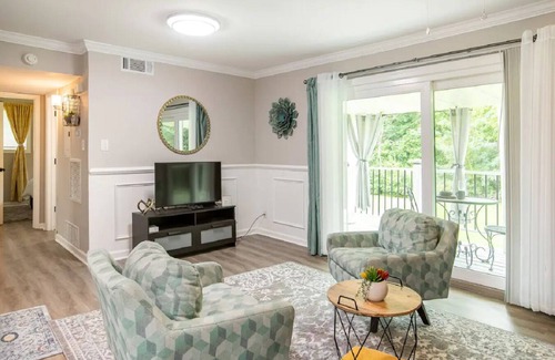 College Park Apartment | Cute Apartment Near the Atlanta Airport
