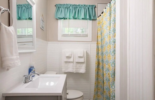 College Park Apartment | Cute Apartment Near the Atlanta Airport
