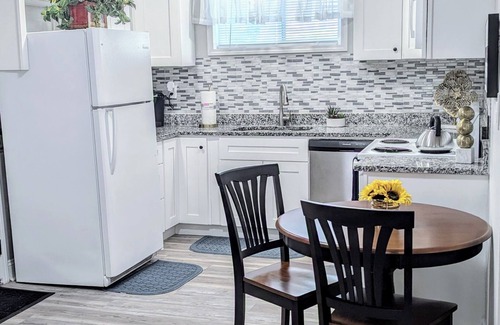College Park Apartment | Cute Apartment Near the Airport-9B