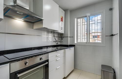 La Trinidad Apartment | Cute apartment on Calle Juan Herrera in center Malaga