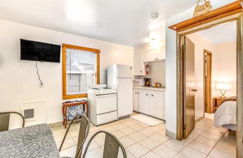 Nahcotta Hotel | Cute As A Clam Cottage Room 7