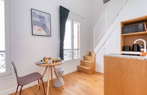 Quartier des Grandes-Carrieres Apartment | Cute & Bright Studio in a Courtyard-Montmartre(5)