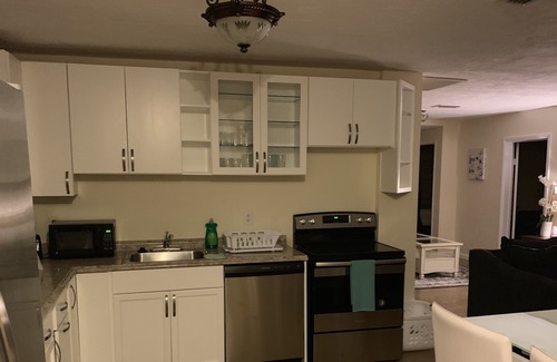 Historic Uptown House | Cute Bungalow minutes from Downtown St Petersburg!