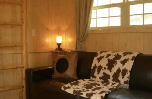 Ruidoso Cabin | Cute cabin for couples getaway or small families with hot tub
