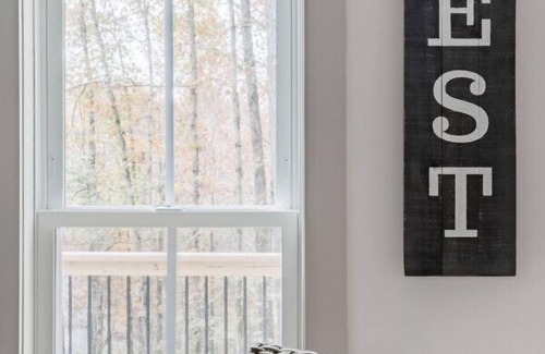 Hendersonville House | Cute Cabin hidden just 30 mins from Nashville