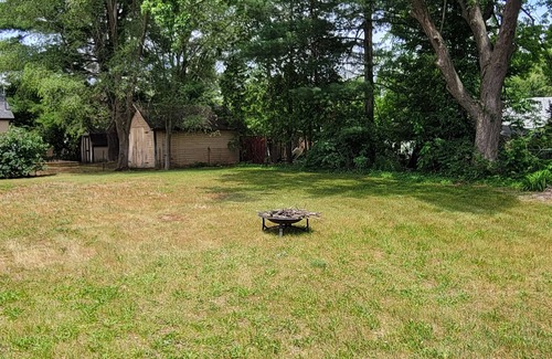 Houghton Lake House | Cute cabin located in the Houghton Lake area.