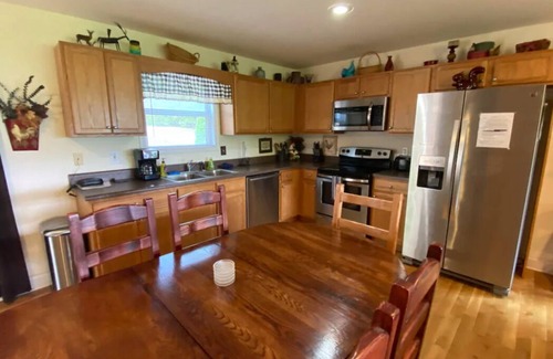 Hiawassee House | Cute cabin😊Pretty Views! Clean! ONLY 1 MILE TO TOWN!