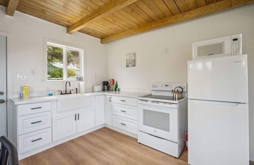 Timber Cove House | Cute, clean, cozy cottage along the Timber Cove cliffs, great views!